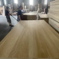 Panel Kayu Poplar Karbonisasi 3 Lapis Stabilitas Tinggi untuk Inti Pintu Lemari Dapur dan Kamar Mandi