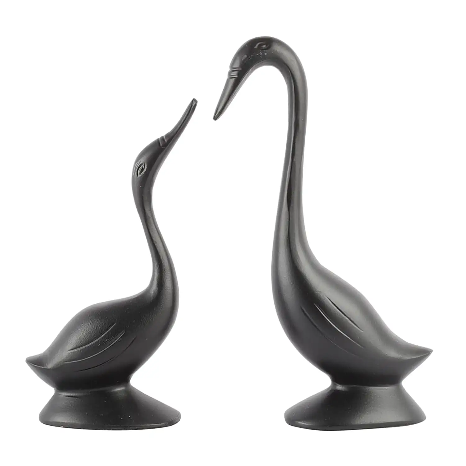 Couples Handmade Swan Swan Figurine Sculpture Kissing Bird Resin Swan Showpiece Figurines Loving Birds for Home and Office Small