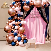 Guirlande d'arche de ballons élégante en or rose, bleu marine, rose et blanc pour la décoration de mariage, d'anniversaire ou de toile de fond