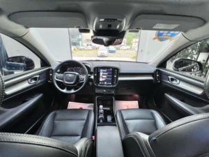Se Aceptan Pedidos Personalizados 2021 para <span class=keywords><strong>Xc40</strong></span> <span class=keywords><strong>T4</strong></span> <span class=keywords><strong>Awd</strong></span> Edición de Lujo, SUV Usado, Asientos de Cuero, Interior Oscuro, Neumáticos R17, Transmisión Automática - Product Image 4
