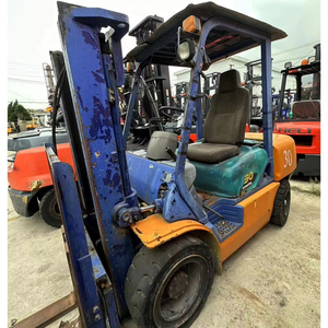Best Selling <b>Used</b> Komatsu FD30 3 Ton Diesel Forklift with Three Stage Mast for Port Logistics & Factory - Product Image 1