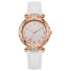 Vente en gros de montres à quartz pour femmes, décontractées, avec cadran en forme d'étoile de mer, pour le commerce transfrontalier - Product Image 1