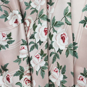 Factory <strong>Wholesale</strong> Customized <strong>Charmeuse</strong> <strong>Silk</strong> Printed Good Quality 100% <strong>Silk</strong> <strong>Fabric</strong> for Women's Dress - Product Image 4