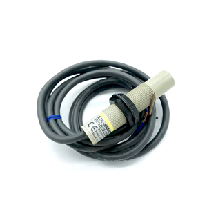 ไดรเวอร์เซิร์ฟเวอร์อุปกรณ์ควบคุม PLC E2K-X8ME1สีทองสินค้าใหม่ - Product Image 1