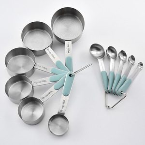 Ensemble de 11 ustensiles de cuisson en acier inoxydable, tasses et cuillères doseuses avec trou de suspension pour un rangement compact en cuisine - Product Image 5