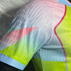 เสื้อฟุตบอลไทย 25/26 พร้อมโลโก้ ดีไซน์คลาสสิก เสื้อแข่งเหย้า/เยือน - Product Image 5