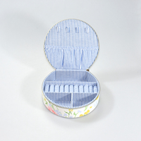 Boîte à bijoux élégante et luxueuse de forme rectangulaire moderne à compartiments multiples avec logo personnalisé et emballage en carton
