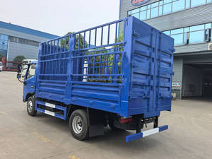 Camión de Carga DFAC de 5t con Rejilla de Acero, Puerta Lateral, para Transporte de Animales, Aves, Frutas y Productos Agrícolas, en Venta - Product Image 4
