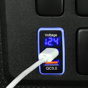 Chargeur de téléphone de <span class=keywords><strong>voiture</strong></span> avec affichage LED Voltmètre PD Fast Charger pour TOYOTA - Product Image 5