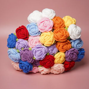 Rosas de ganchillo hechas a mano, regalo artesanal de hilo para el Día de San Valentín para ella - Product Image 2
