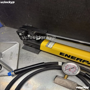 Enerpac P392 <b>Pump</b>, 10 Ton Hydraulic Cylinder 10 Inch Stroke, JBI10 Jack Base Set - Product Image 4