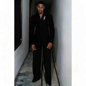 Costume <span class=keywords><strong>Homme</strong></span> Tendance 2 Pièces : Veste Blanche et Pantalon Noir, Deux Boutons, Revers Pointus, Haute Qualité, Idéal Banquets et Cérémonies, Tenue de Célébrité Masculine - Product Image 6
