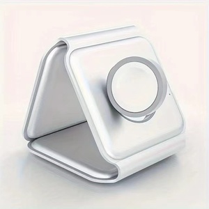 3-Trong-1 Từ Sạc Không Dây Cho <span class=keywords><strong>iPhone</strong></span> 15 14 13 12, Tương Thích Với Iwatch Airpods 15W Nhanh Chóng Sạc <span class=keywords><strong>Dock</strong></span> Có Thể Gập Lại Sạc - Product Image 4
