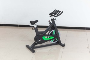 Vélo de spinning à résistance magnétique pour salle de sport, affichage LCD des données, cadre en acier durable, équipement de fitness commercial - Product Image 6