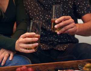 Flûtes à champagne jetables sans pied incassables transparentes de 9 oz Verres à champagne en plastique - Product Image 6