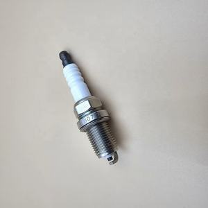 Bougie d'allumage de moteur de voiture de haute qualité 7700500155 7700500180 7700500168 France Bougies d'allumage automatiques pour voitures - Product Image 5