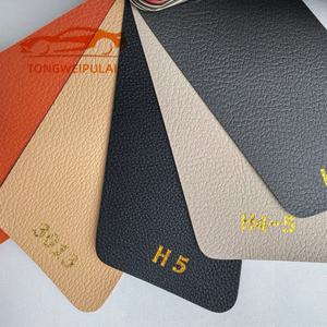 Housse de tableau de bord de <span class=keywords><strong>voiture</strong></span> en <span class=keywords><strong>cuir</strong></span> PVC de haute qualité, tissu extensible, installation facile, texture uniforme, sans odeur, résistant à l'eau - Product Image 2