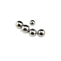 Perles de nettoyage polies en acier inoxydable 304/316 anti-corrosion HRC 30 pour l'entretien des pipelines industriels