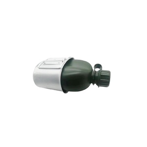 Muestra gratuita de botella táctica portátil con mosquetón para camping, senderismo y viajes - Product Image 4
