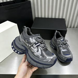 Baskets de luxe pour femmes, style basketball, à semelles épaisses et talons, chaussures décontractées, vente en gros d'usine Guangdong - Product Image 6