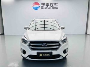 Stock important de <span class=keywords><strong>Ford</strong></span> <span class=keywords><strong>Kuga</strong></span> <span class=keywords><strong>EcoBoost</strong></span> 180 d'occasion vérifiés en Chine, avec grand coffre extensible et vitres électriques, SUV polyvalent pour le transport quotidien - Product Image 1