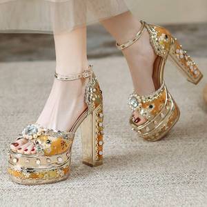 รองเท้าแซนดาเลียแพลตฟอร์มแบบย้อนยุคเปิดปลายเท้ารองเท้าส้นหนาสองชั้นหรูหราสำหรับผู้หญิง - Product Image 3