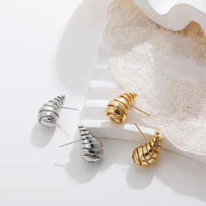 Pendientes de hélice en espiral con forma de gota de agua, de acero inoxidable chapado en oro PVD de 18 quilates |   Diseño de Lágrima Hueca Brillante que No se Deslustra - Product Image 5