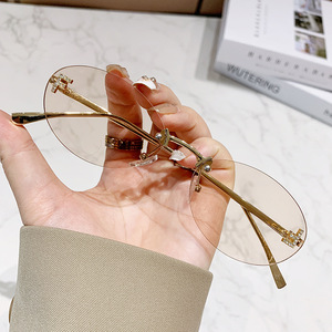 Gafas de Sol sin Marco con Letra <span class=keywords><strong>F</strong></span> de Estilo Nuevo, Montura Ovalada con Incrustaciones de Diamantes, Gafas de Moda Europeas/Americanas, Montura Pequeña - Product Image 2