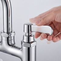 Robinet de cuisine moderne en laiton chromé à double poignée, débit d'eau fluide, bec pivotant à 360°, cartouche céramique, montage sur comptoir, pour hôtel