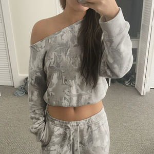 Ensemble deux pièces pour femmes, sweat-shirt à une épaule à imprimé camouflage, pantalon long, coupe ajustée, style streetwear américain décontracté - Product Image 2