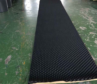 Couverture isolante en mousse NBR PVC autocollante Faible conductivité thermique Feuille de mousse de caoutchouc élastomère avec colle et feuille d'aluminium