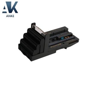 Portador de E/S compacto VersaMax IC200CHS022 para GE Fanuc - Product Image 3