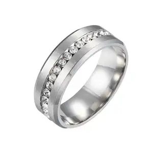 Gran oferta occidental, anillos creativos de 8mm, anillos de acero inoxidable con diamantes de una sola fila para joyería de pareja de moda 2024, venta al por mayor