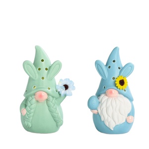 Statue de gnome de poterie en porcelaine Hotsale avec décoration d'oreille de lapin pour Pâques - Product Image 1