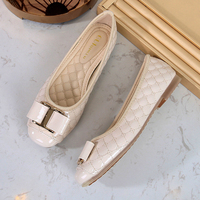 Chaussures de haute qualité pour dames Nouveaux styles Chaussures de poupée pour femmes Appartements