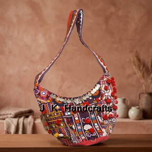 Hermoso bolso de moda con estilo tradicional - Product Image 3