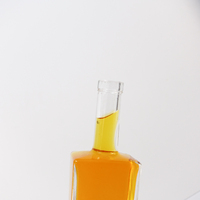750ml 700ml 500ml Grand Long Haut Rectangulaire Élégant Gracieux Personnalisé Vodka Tequila Whisky Bouteilles En Verre En Gros