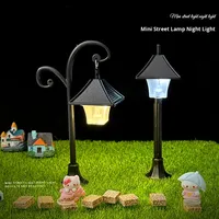 Mini-Straßenlaterne Nachtlicht Mikro-Landschaft Plastikmodell Leuchtendes Spielzeug Geburtstagsgeschenk Feiertagsausstellung Dekorative Atmosphäre