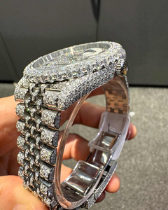 นาฬิกาหรูหราแบบกำหนดเอง Iced Hip Hop VVS Moissanite ทองคำขาวประดับเพชร ระบบควอตซ์ สายโลหะผสม แฟชั่นธุรกิจ - Product Image 2