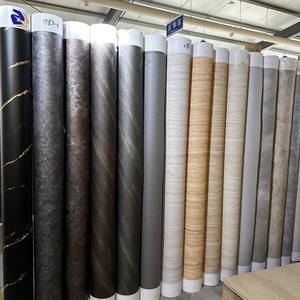 Niet-Klevende Dikke <span class=keywords><strong>Pvc</strong></span> Decoratieve Filmrol Voor Meubels 0.25Mm Vacuümmachine Gebruiken Reliëf <span class=keywords><strong>Pvc</strong></span>-Plaat - Product Image 2