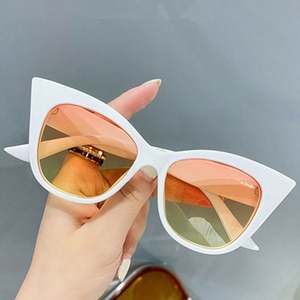 Gafas de Sol de Moda Vintage 2022 para Hombre y Mujer, Montura Grande, Lentes Degradadas, Gafas de Sol de Ojo de Gato Extra Grandes - Product Image 1