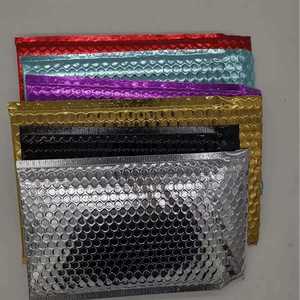 Enveloppe en mousse d'aluminium colorée plaquée aluminium pour vêtements, bijoux, cosmétiques et sacs d'emballage pour livraison express - Product Image 1