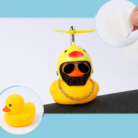 Mignon canard jaune avec casque, petit canard à casque de moto, décoration pour vélo, accessoires de voiture