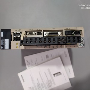 Servopack Yaskawa Sgdv-2r8a11a 48 V CC 20A IP20, Convertidor de Frecuencia, Controlador de Motor - Product Image 4