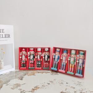 Ensemble de décorations de Noël en bois faites à la main de 13 cm, couleur bonbon, pendentif macaron <span class=keywords><strong>casse</strong></span>-<span class=keywords><strong>noisette</strong></span>, pour décoration suspendue - Product Image 6