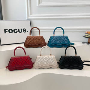 Nouveau Sac à Bandoulière Décontracté pour Femme, Style Européen et Américain, Tendance 2026, Sac Rétro Polyvalent, Sac Carré <span class=keywords><strong>Pas</strong></span> <span class=keywords><strong>Cher</strong></span> - Product Image 1