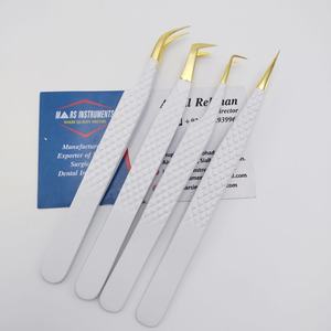 Pince à cils en acier inoxydable de qualité supérieure avec logo personnalisé avec pointe plaquée or Volume optimal enduit de couleur blanche durable - Product Image 2