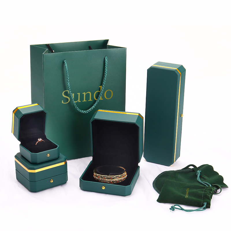 Оптовая продажа, Кожаная Шкатулка для ювелирных изделий зеленого и синего цвета, Высококачественная упаковочная шкатулка для ювелирных изделий с кольцом, браслетом и логотипом на заказ