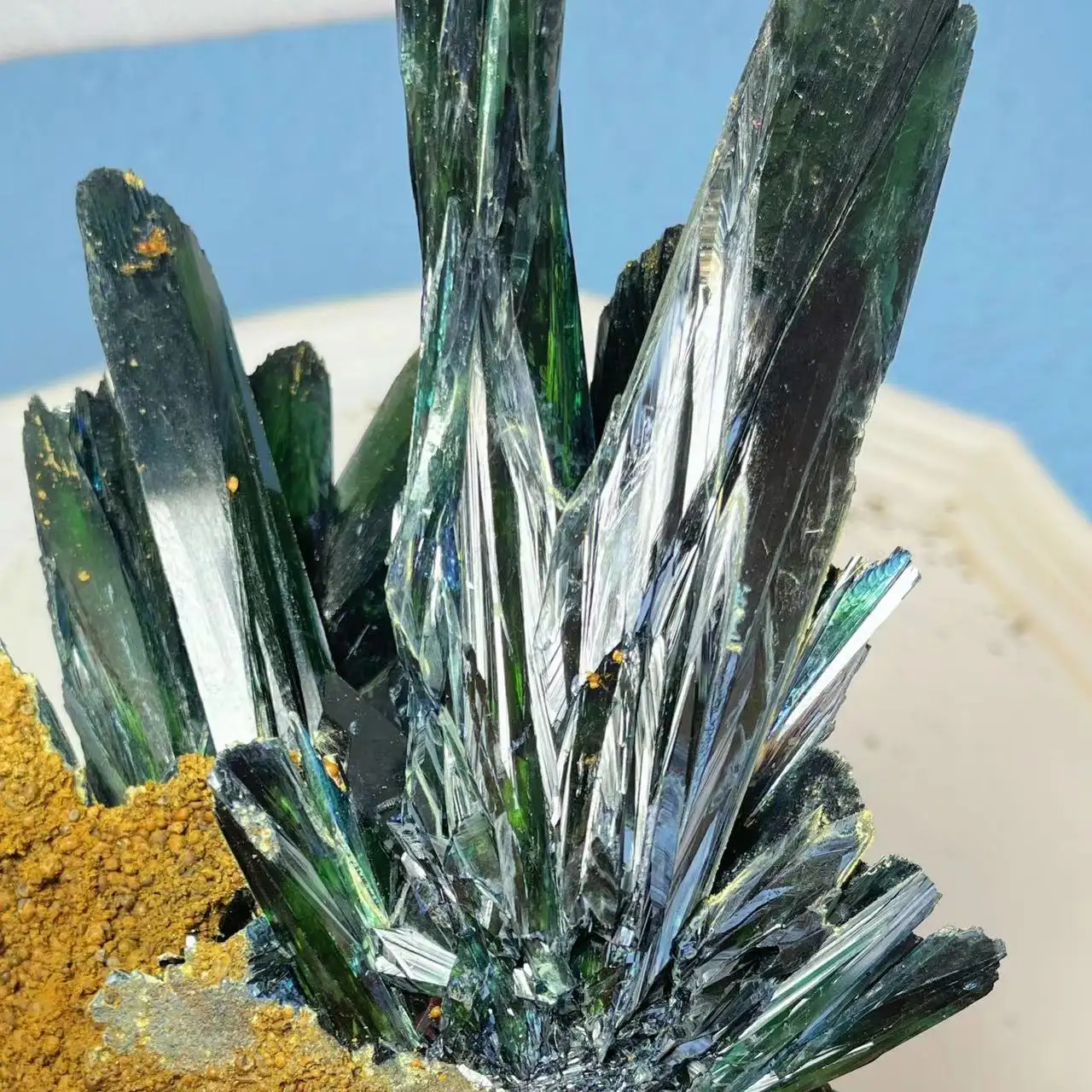 Cristal Mineral Natural con forma de flor vivianita, espécimen Mineral de vivianita brillante rugosa, venta al por mayor