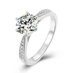 <span class=keywords><strong>Anello</strong></span> di Fidanzamento <span class=keywords><strong>in</strong></span> <span class=keywords><strong>Argento</strong></span> Sterling 925 di Alta Qualità con Moissanite, Placcato <span class=keywords><strong>in</strong></span> Rodio, Design Classico <span class=keywords><strong>Solitario</strong></span> - Product Image 1